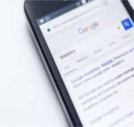 Historia wyszukiwania w Google
